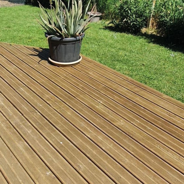 Lame de terrasse en Pin qualité US traité classe 4 marron -