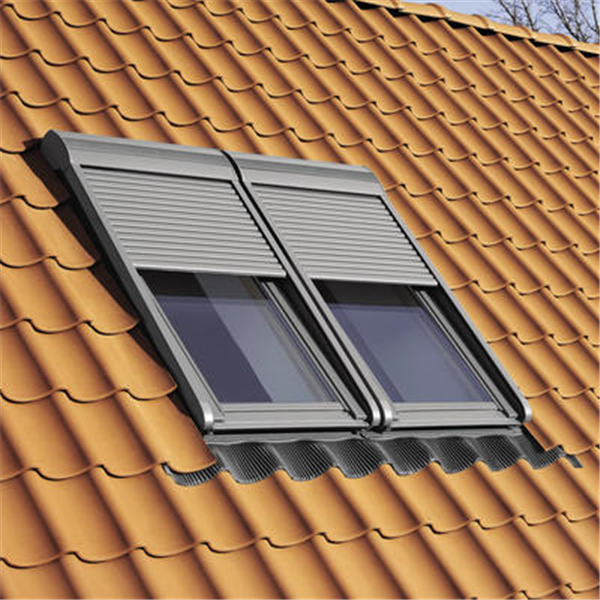 Volet roulant électrique Velux Integra SML - pour fenêtre de toit MK04 - 78,0 CM x 98,0 CM