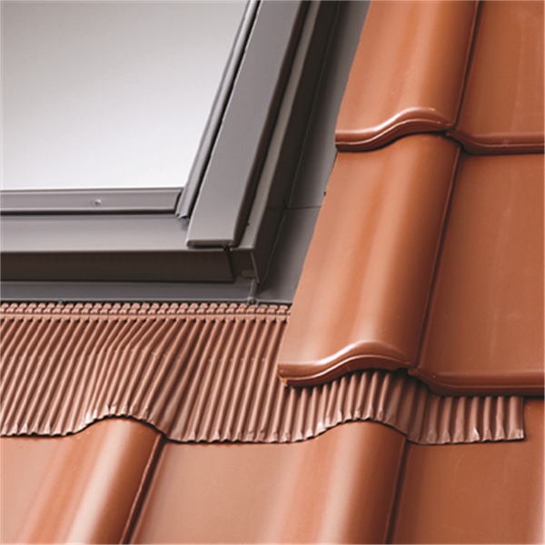 Raccord EDW pour fenêtre de toit Velux MK04 - 78,0 CM x 98,0 CM - pose sur tuiles - Rouge/Brun