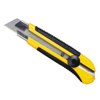 Cutter lame sécable molette blocage Stanley fourni avec 1 lame 25 mm