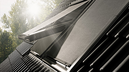 Stores extérieurs anti-chaleur VELUX